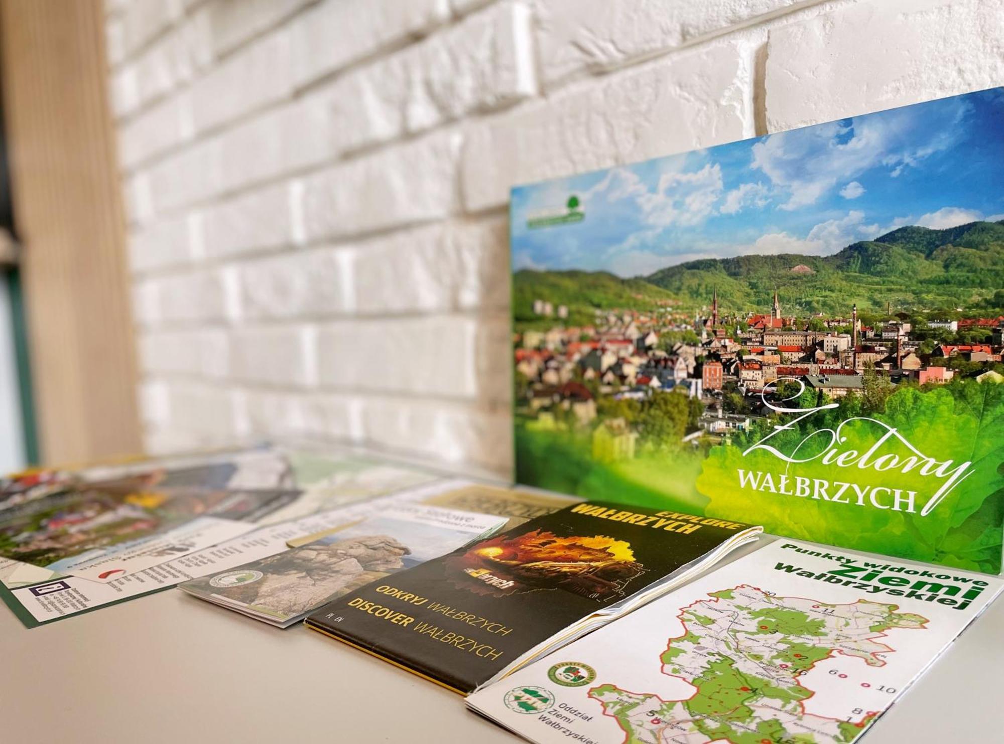 Apartament Zielone Podwale Wałbrzych Exteriör bild